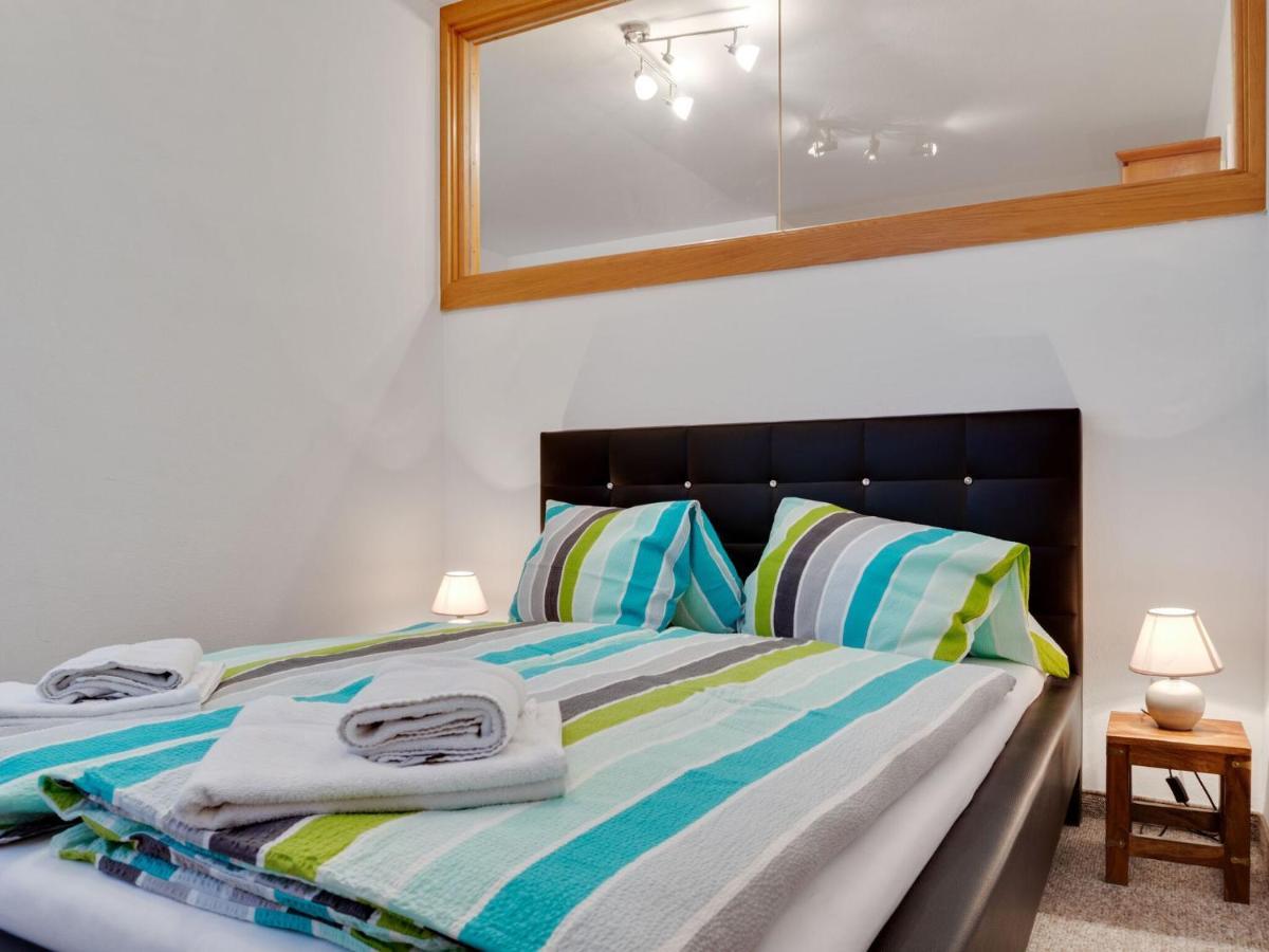 Comfortable In Zell Am Near Forest Apartment